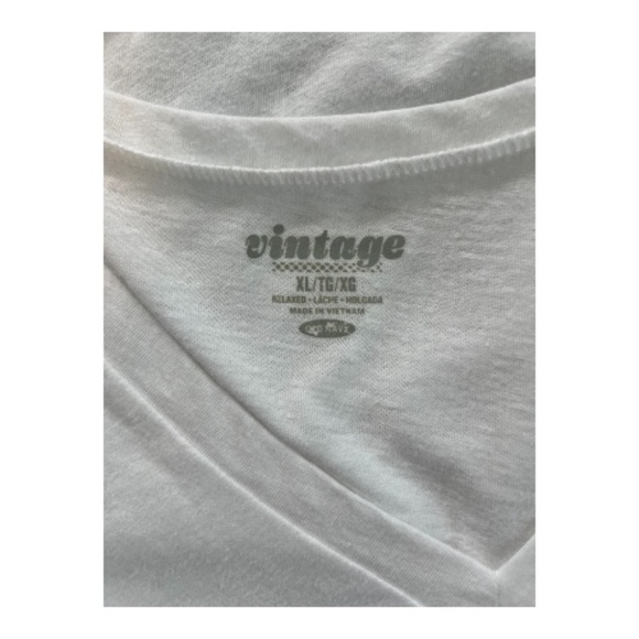 π 2 FOR $24!! EUC Womenβs Black & White T-Shirt Bundle | Size XL - Picture 10 of 11